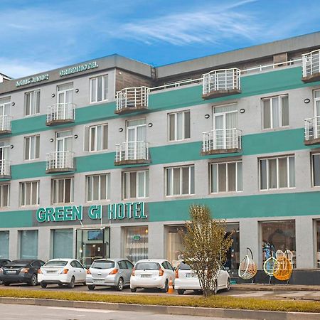 Green Hotel Batumi Bagian luar foto